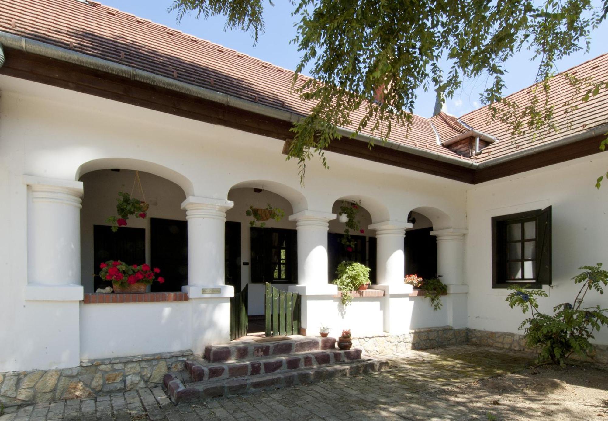Somogy Kertje Üdülőfalu és Étterem Bonnya Exterior foto