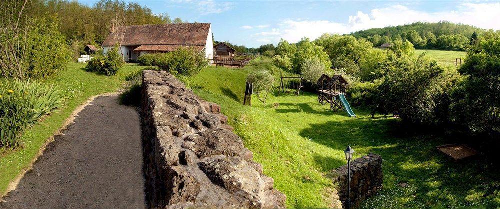 Somogy Kertje Üdülőfalu és Étterem Bonnya Exterior foto